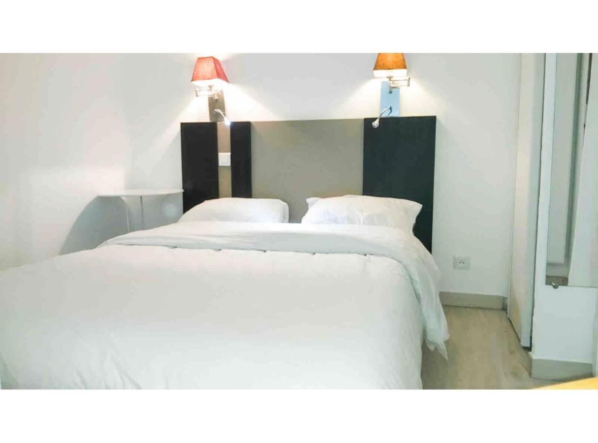 T2 A/C côte d'Azur, piscine, plage á 350m, WIFI Vallauris Extérieur photo