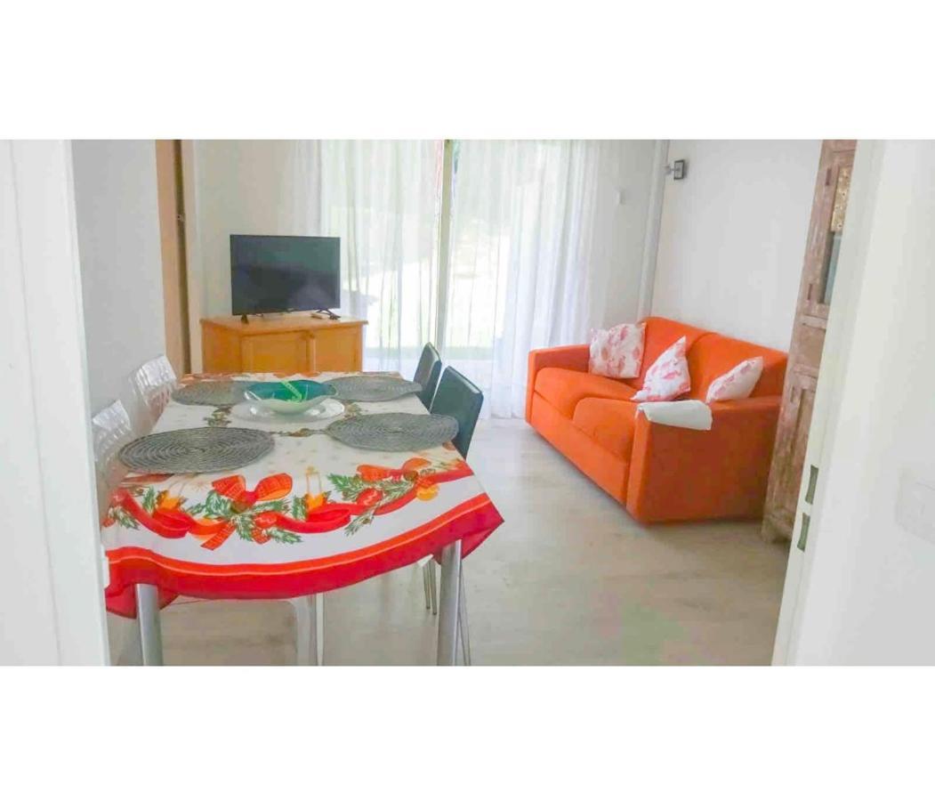 T2 A/C côte d'Azur, piscine, plage á 350m, WIFI Vallauris Extérieur photo